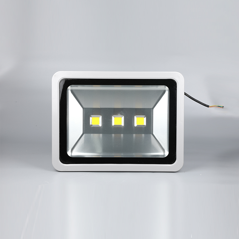 Đèn pha led lõi ngô ip65 50W 100W 200W